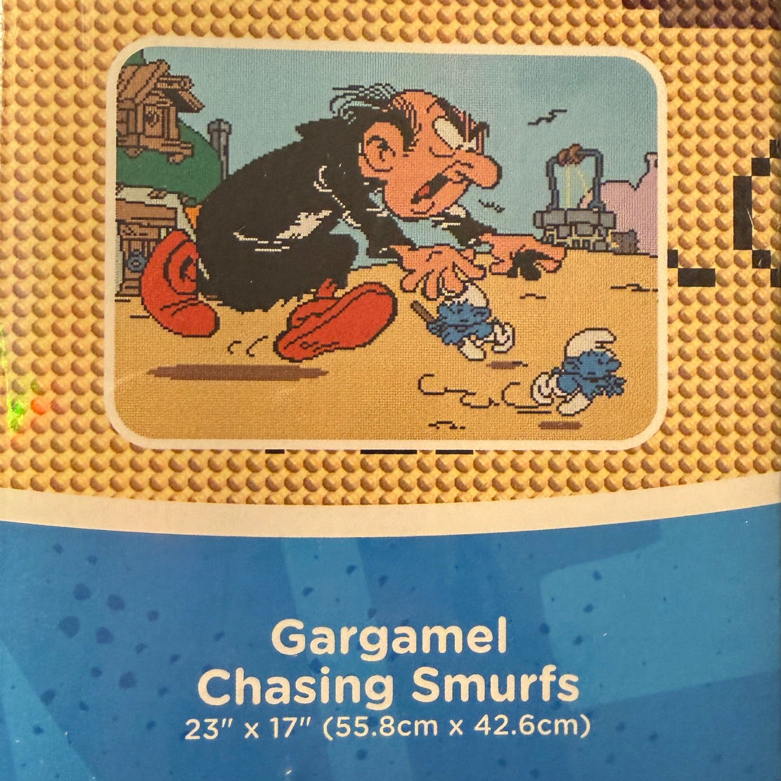 DAC Gargamel Chasing Smurfs